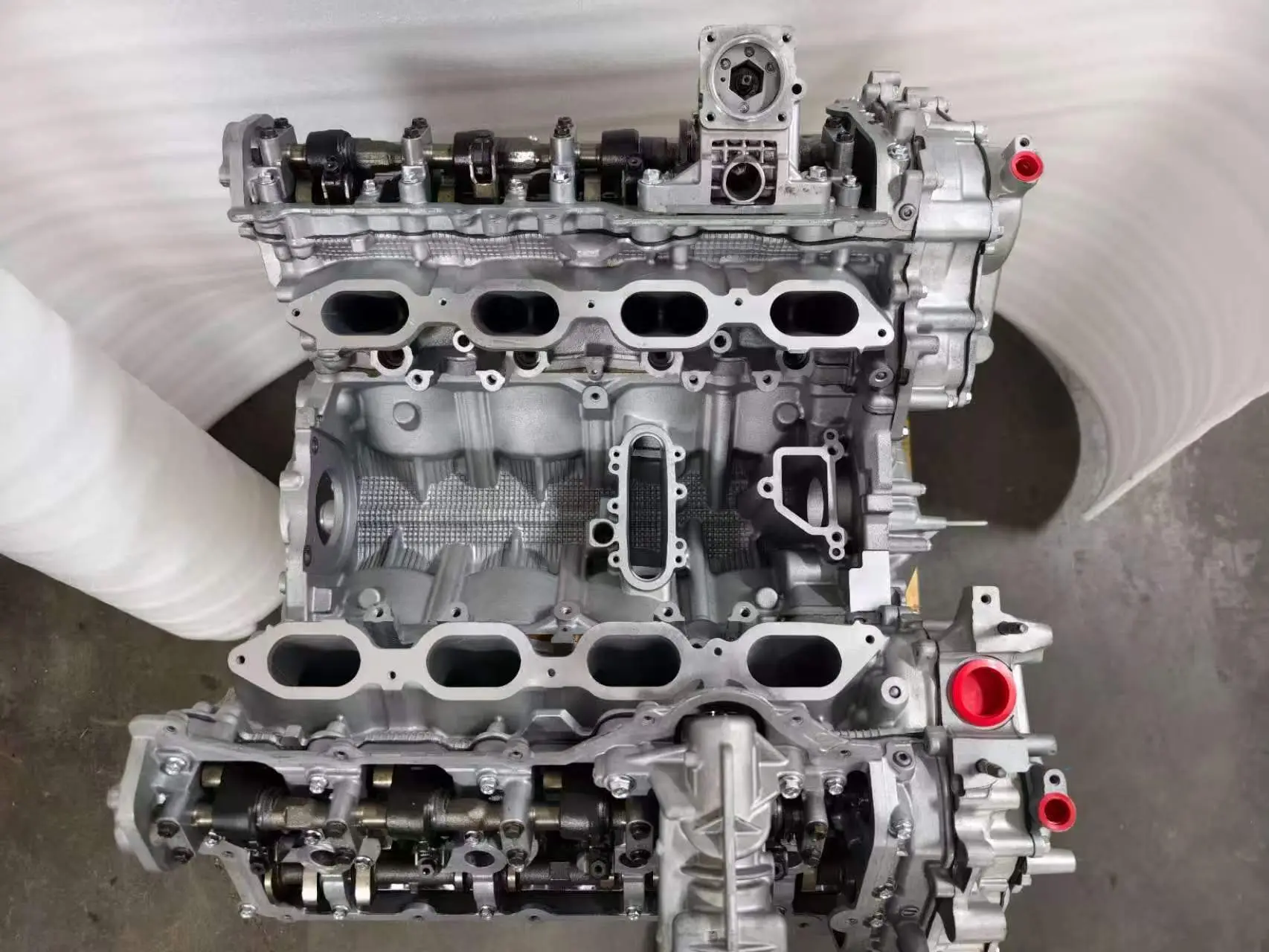 Реставрированный двигатель VK56VD V8-5,6 двигатель VK56VD